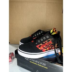 Heelys Hes10337h Youth 4 Black Red flames